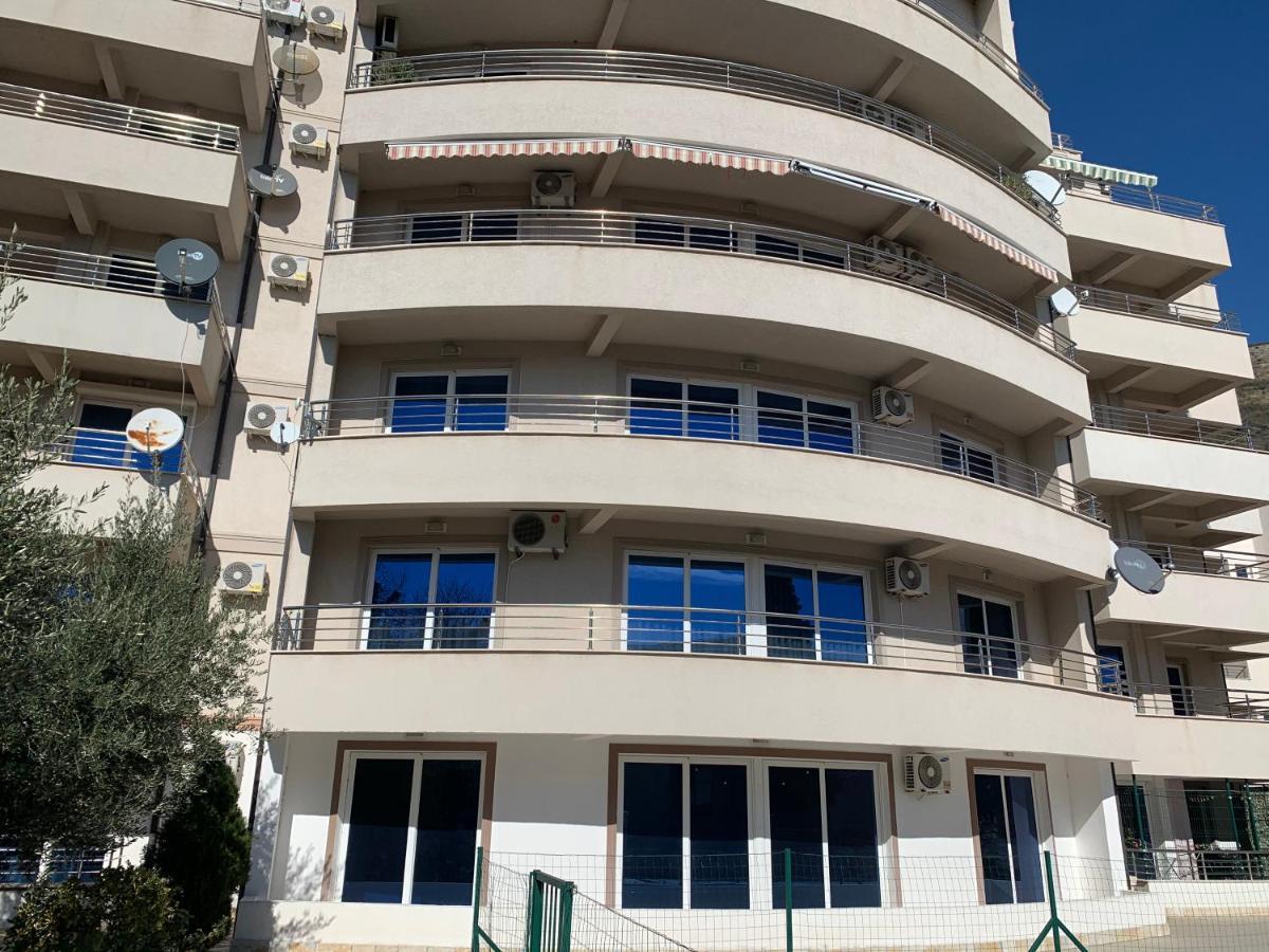 Apartment Liza Petrovac Eksteriør bilde